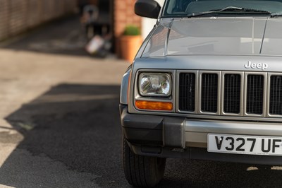 Lot 80 - 2000 Jeep Cherokee