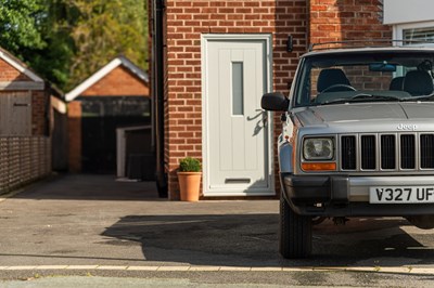 Lot 80 - 2000 Jeep Cherokee