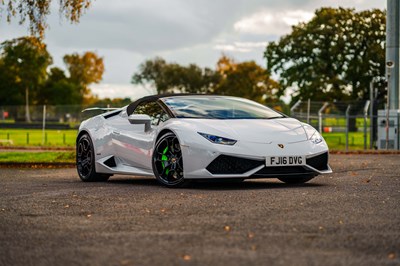 Lot 68 - 2016 Lamborghini Huracan LP-610-4 Spyder