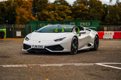 Lot 68 - 2016 Lamborghini Huracan LP-610-4 Spyder