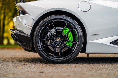 Lot 68 - 2016 Lamborghini Huracan LP-610-4 Spyder