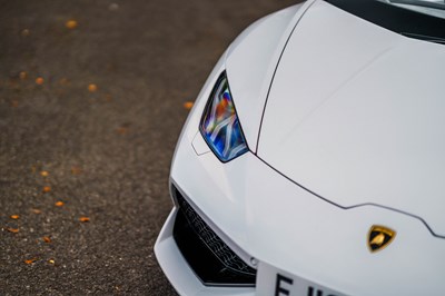 Lot 68 - 2016 Lamborghini Huracan LP-610-4 Spyder