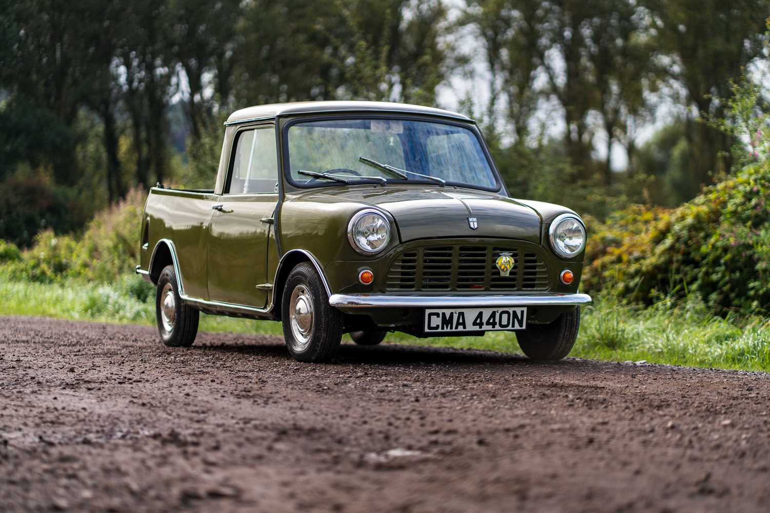 Lot 9 - 1974 Morris Mini Pick-up