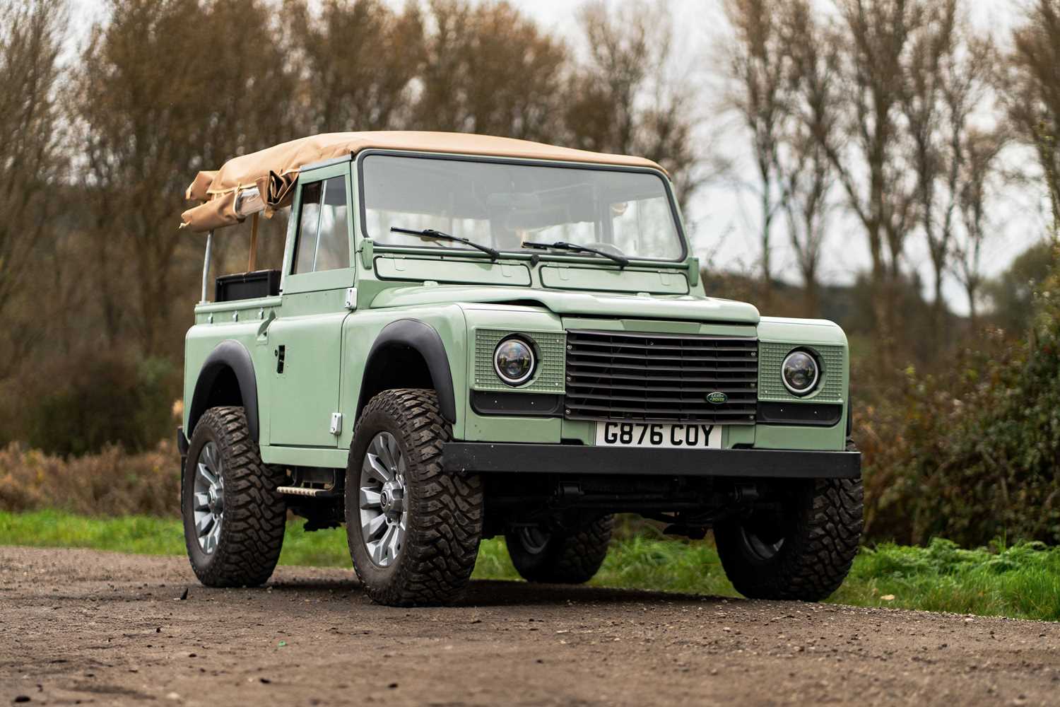 Lot 25 - 1990 Land Rover Santana 2500