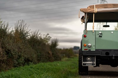 Lot 25 - 1990 Land Rover Santana 2500