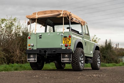 Lot 25 - 1990 Land Rover Santana 2500