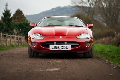 Lot 16 - 1998 Jaguar XK8