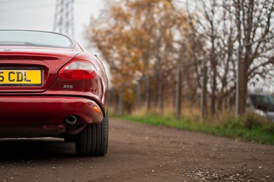 Lot 16 - 1998 Jaguar XK8