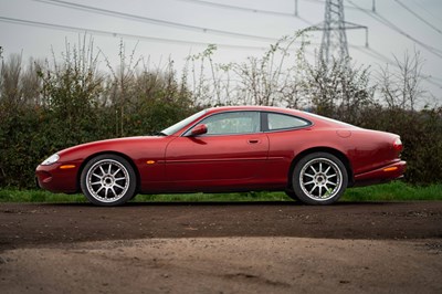 Lot 16 - 1998 Jaguar XK8