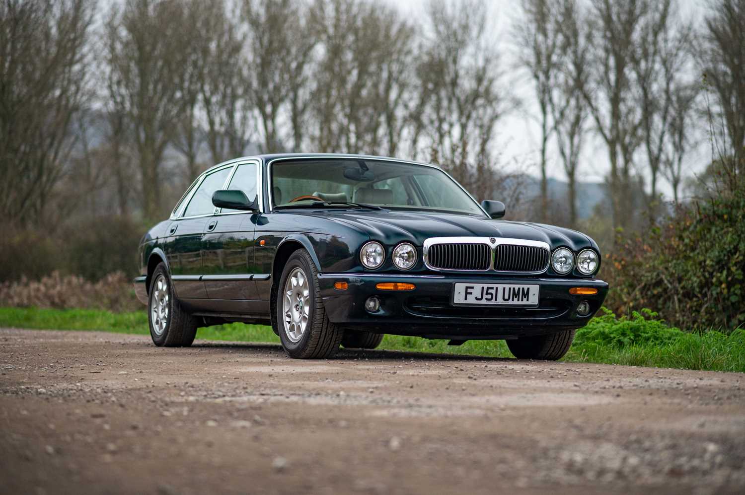 Lot 20 - 2001 Jaguar XJ8 Executive