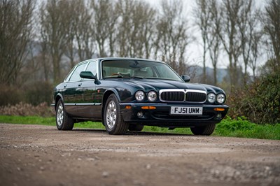 Lot 2001 Jaguar XJ8 Executive