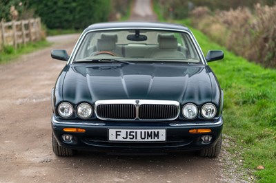 Lot 20 - 2001 Jaguar XJ8 Executive