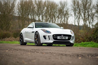 Lot 2014 Jaguar F-Type R