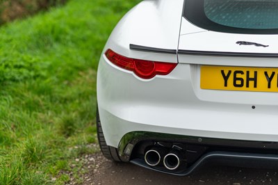 Lot 39 - 2014 Jaguar F-Type R