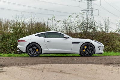 Lot 39 - 2014 Jaguar F-Type R