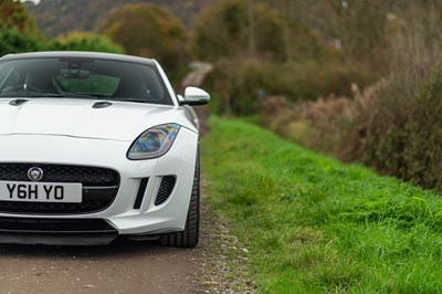 Lot 39 - 2014 Jaguar F-Type R