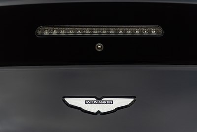 Lot 76 - 2010 Aston Martin V12 Vantage