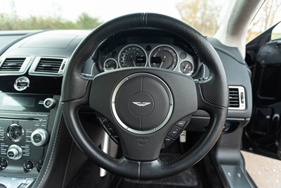 Lot 76 - 2010 Aston Martin V12 Vantage