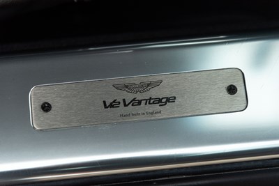 Lot 76 - 2010 Aston Martin V12 Vantage