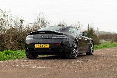 Lot 76 - 2010 Aston Martin V12 Vantage