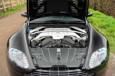 Lot 76 - 2010 Aston Martin V12 Vantage