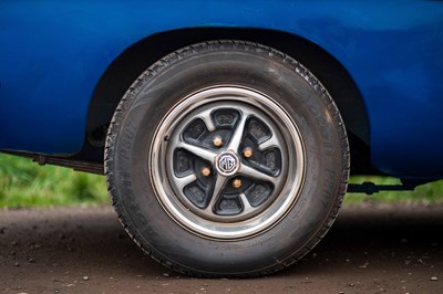 Lot 51 - 1976 MGB Roadster