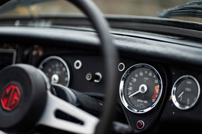 Lot 51 - 1976 MGB Roadster