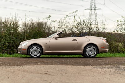 Lot 53 - 2002 Lexus SC430 Convertible