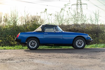 Lot 60 - 1976 MGB Roadster