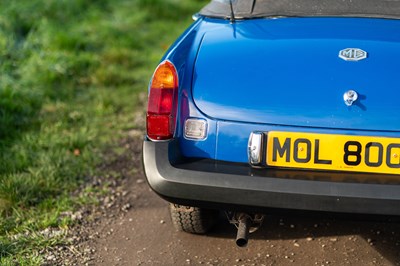 Lot 60 - 1976 MGB Roadster