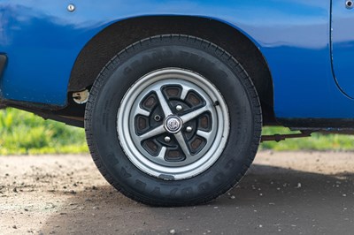 Lot 60 - 1976 MGB Roadster