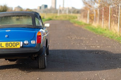 Lot 60 - 1976 MGB Roadster