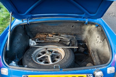 Lot 60 - 1976 MGB Roadster