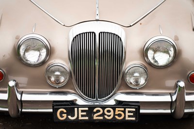 Lot 22 - 1969 Daimler 250 V8