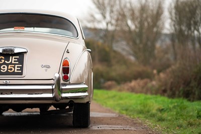 Lot 22 - 1969 Daimler 250 V8