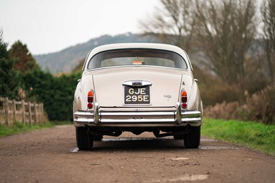 Lot 22 - 1969 Daimler 250 V8