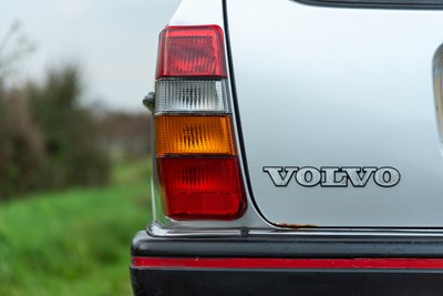 Lot 31 - 1989 Volvo 240GL Estate