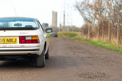 Lot 70 - 1984 Porsche 924 LUX