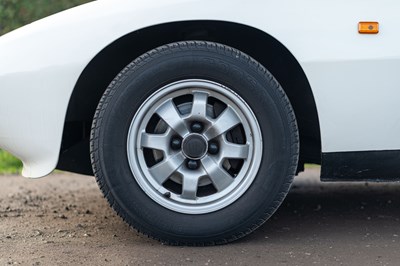 Lot 70 - 1984 Porsche 924 LUX