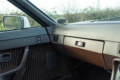 Lot 70 - 1984 Porsche 924 LUX