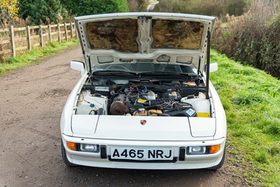 Lot 70 - 1984 Porsche 924 LUX