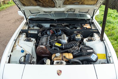 Lot 70 - 1984 Porsche 924 LUX