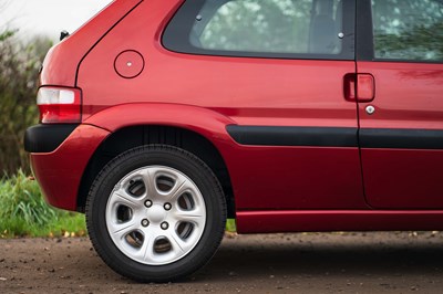 Lot 61 - 2003 Citroen Saxo VTR