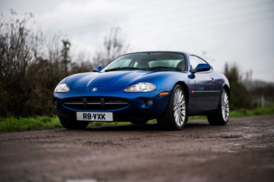 Lot 81 - 1998 Jaguar XK8