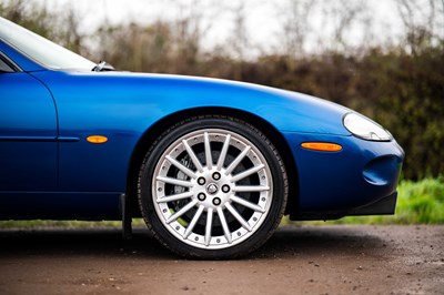 Lot 81 - 1998 Jaguar XK8