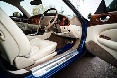 Lot 81 - 1998 Jaguar XK8