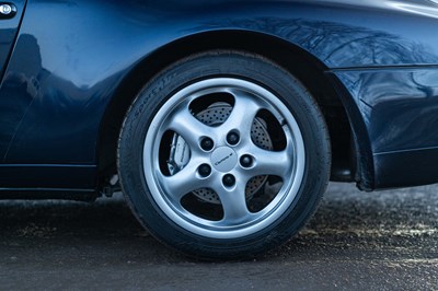 Lot 80 - 1995 Porsche 911 Carrera 4 Cabriolet