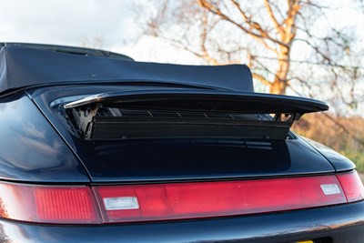 Lot 80 - 1995 Porsche 911 Carrera 4 Cabriolet