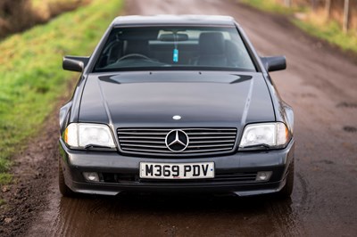 Lot 14 - 1995 Mercedes SL500