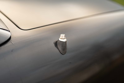 Lot 14 - 1995 Mercedes SL500